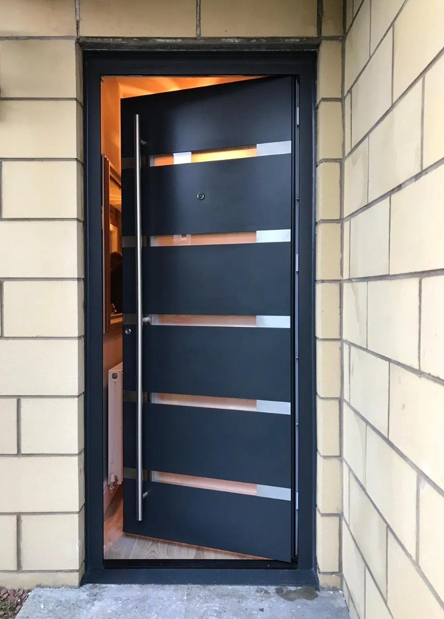 Spitfire Aluminium Door • Stowmarket - Homestyle Windows